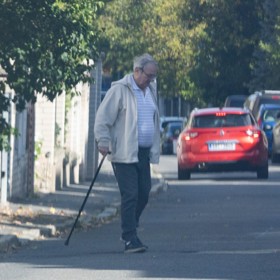 Jiří Adamec se vrátil domů z pečovatelského domu.