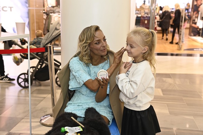 Markéta Konvičková s dcerou. 