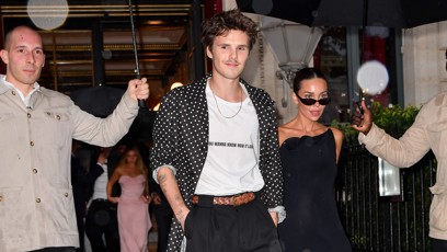 FOTO: Cruz Beckham a Jackie Apostel vypadají spokojeně.