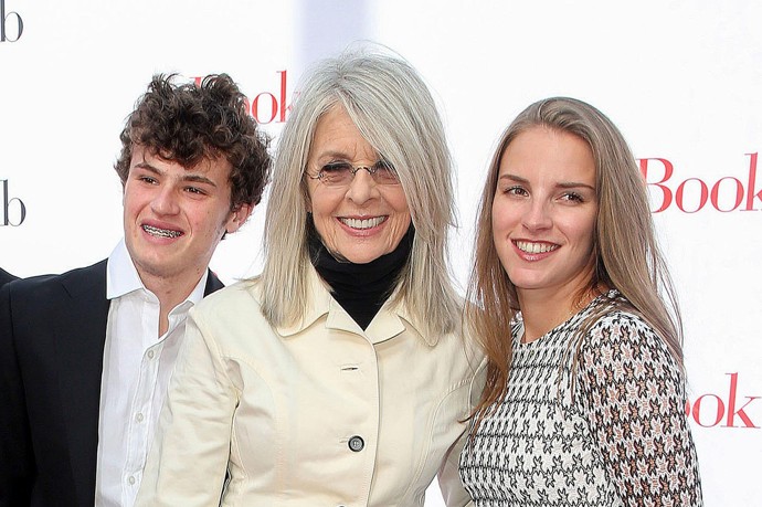 Diane Keaton si pořídila dvě děti až po padesátce. Obě adoptovala. Vlevo syn Duke, vpravo dcera Dexter.