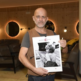 Hynek Čermák nafotil Janu Jiskrovou. 