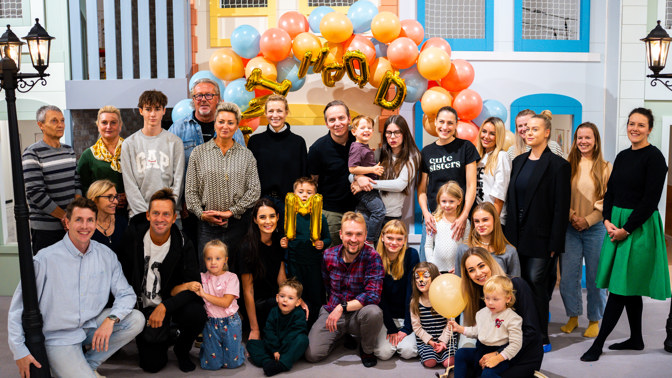 MiniHood Café spojuje kavárnu a hernu v moderním konceptu pro malé i velké