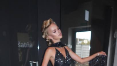 FOTO: Salma Hájek se připravuje na módní přehlídku.