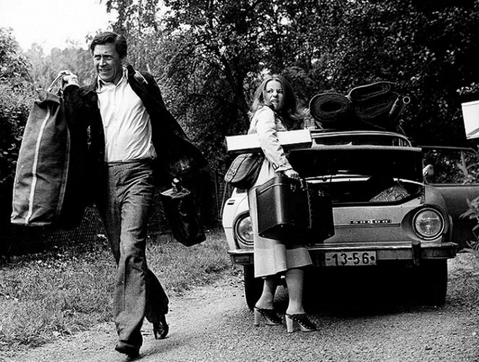 Objevila se ale také ve filmu Pátek není svátek, který vysílá Prima Max. Jde o komedii o rodině Novákových, o zmatcích kolem shánění a nelehké cestě ke zmoudření.