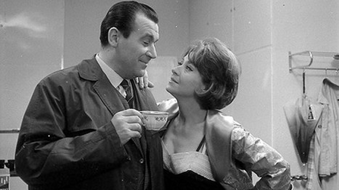 Trápení nadaného herce Zdeňka Dítěte: Dokud žila jeho matka, nemohl se oženit. Po smrti manželky zůstal úplně sám