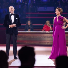 Tereza Kostková diváky StarDance Tour oslnila v tmavě fialových šatech a také vtipnými přestřelkami s Markem Ebenem.