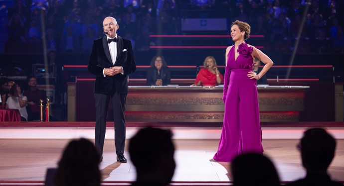 Tereza Kostková diváky StarDance Tour oslnila v tmavě fialových šatech a také vtipnými přestřelkami s Markem Ebenem.