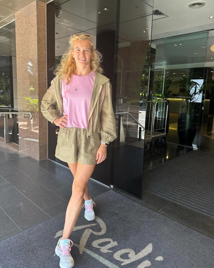 Když nevíte, po čem sáhnout, můžete po vzoru Kateřiny Siniakové zkusit třeba sladěné sety, které módní práci odvedou za vás.