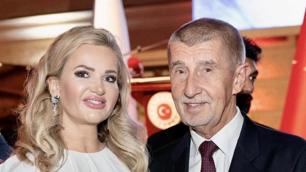 Monika Babišová svým outfitem zabodovala. 