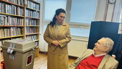 FOTO: Miloš Zeman dorazil ve společnosti Jany Bobošíkové.