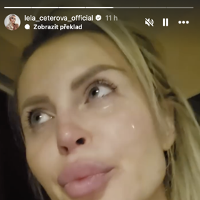 Lela Ceterová je se synem Arniem v nemocnici.