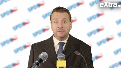 FOTO: Petr Jablonský jako Tomio Okamura.