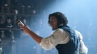 FOTO: Oscar Isaac jako Victor Frankenstein od Guillerma del Tora.