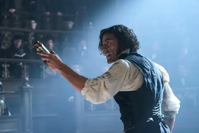 Oscar Isaac jako Victor Frankenstein.