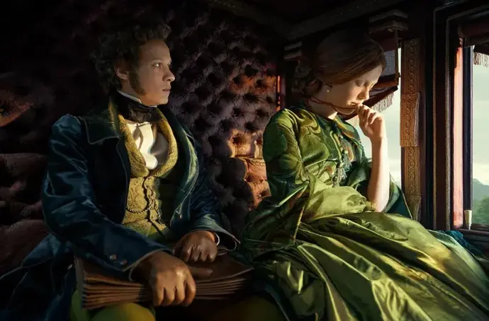 Felix Kammerer a Mia Goth.