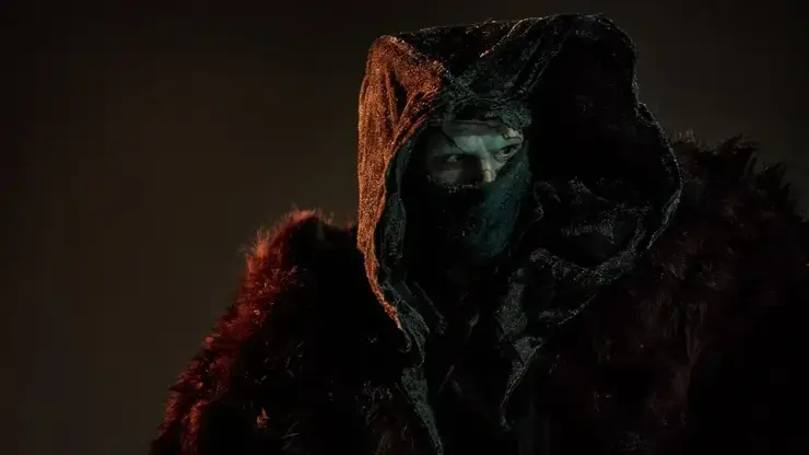 Jacob Elordi jako Frankenstein od Guillerma del Tora.