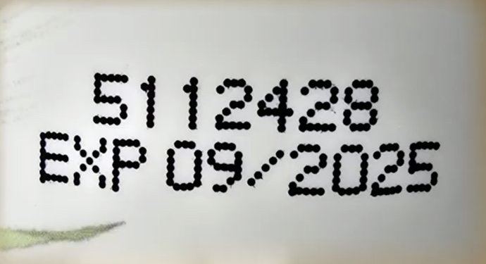 Některé produkty mají expiraci specifikovanou k určitému měsíci, přičemž nezáleží na tom, zda jste je otevřeli, nebo ne.