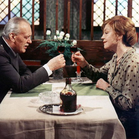 Blanka Waleská si v romantickém filmu zahrála první lásku inženýra Kaliny (Karel Höger), se kterým se po letech setká.