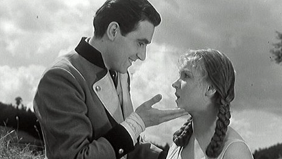 FOTO: Jana D9tětová ve filmu Prstýnek (1944).