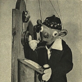 Takto vypadal Spejbl v prvním zvukovém filmu (1931).