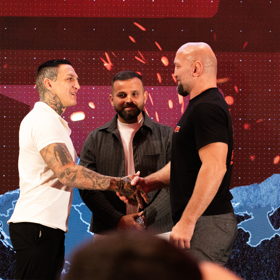 Petr Kníže se do ringu postaví proti Gáboru Borárosovi.