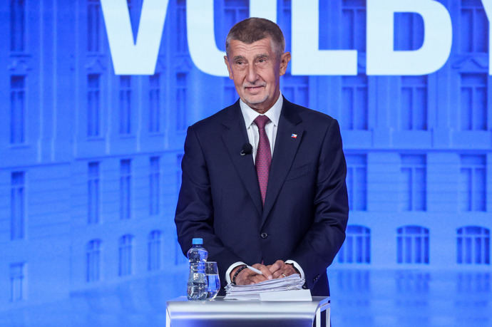 Andrej Babiš v televizní debatě.