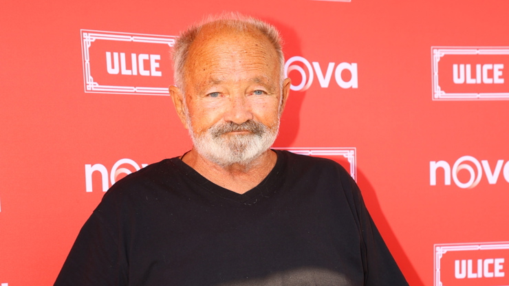 Rudolf Hrušínský ml. se po delší době objevil ve společnosti. 