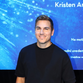 Od března příštího roku budeme moci Davida vídat v chystaném Disney muzikálu Ledové království. 