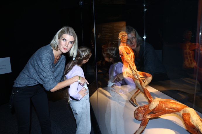 Iveta Lutovská s dcerou. 