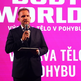 Libor Bouček začal kvůli dětem cvičit.