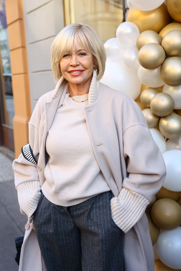 Nestárnoucí Jana Švandová.