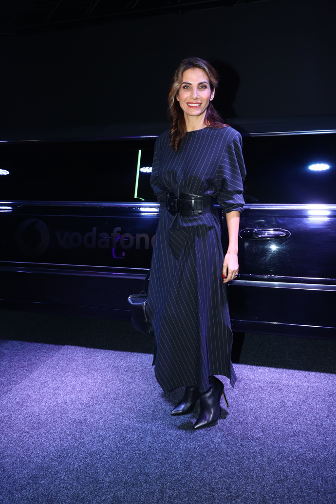 Eva Decastelo vynesla šaty v černé barvě.