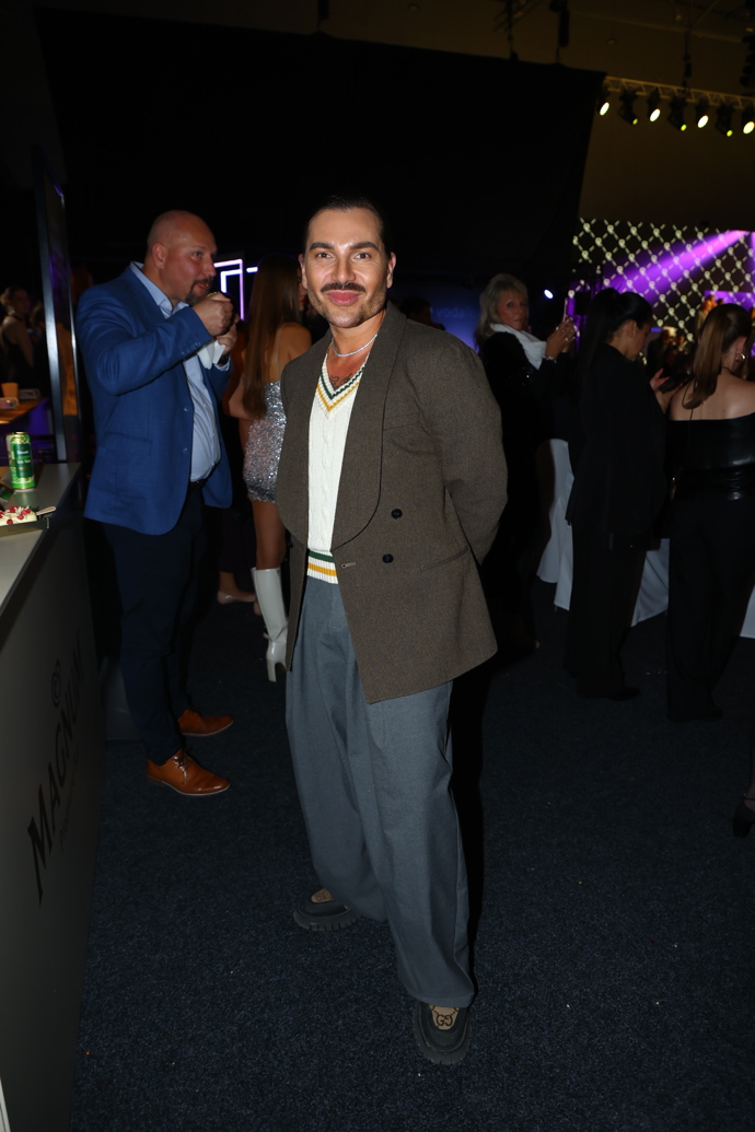 Přehlídku si nenechal ujít ani stylista Sam Dolce. 