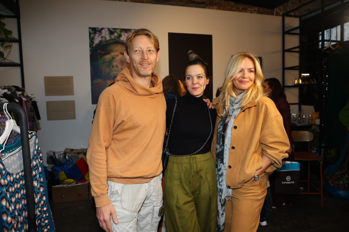 Taťána Kuchařová a Lilia Khousnoutdinova s manželem Karlem. 