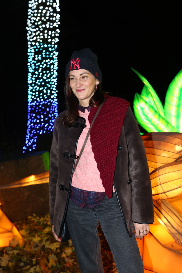 Bára Jánová dorazila s neznámým mužem.