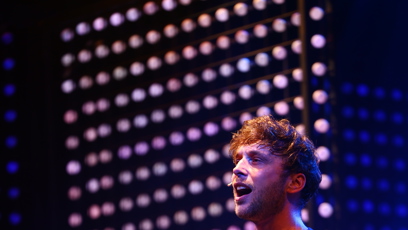 FOTO: Starší syn Kristián se podle rodičů v divadle našel.