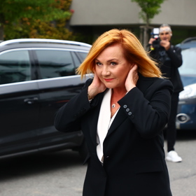 Alena Schillerová je zrzka.