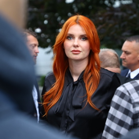 Aneta Zicklerová čekala na příjezd Andreje Babiše.