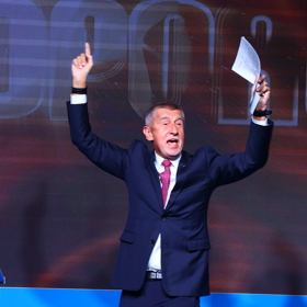 Andrej Babiš se pustil do Petra Fialy.