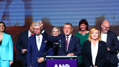 FOTO: Andrej Babiš po boku Karla Havlíčka a Aleny Schillerové.