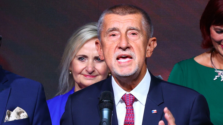 Andrej Babiš během tiskovky.