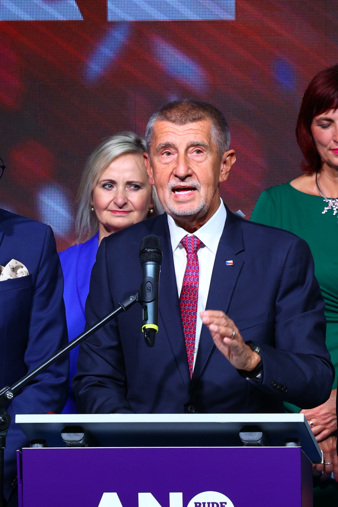 Andrej Babiš  během tiskovky.