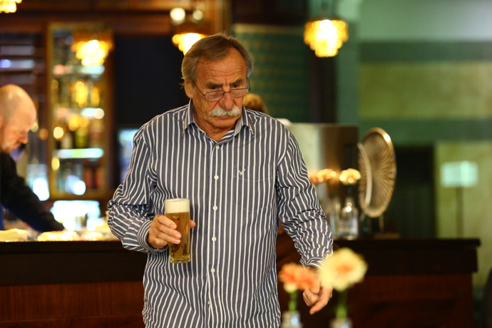 Pavel Zedníček si dopřál jedno vychlazené. 