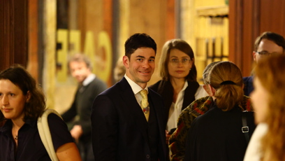 FOTO: Marek Adamczyk na baru.