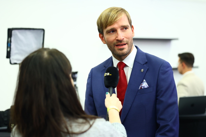 Adam Vojtěch během rozhovoru pro eXtra.cz.