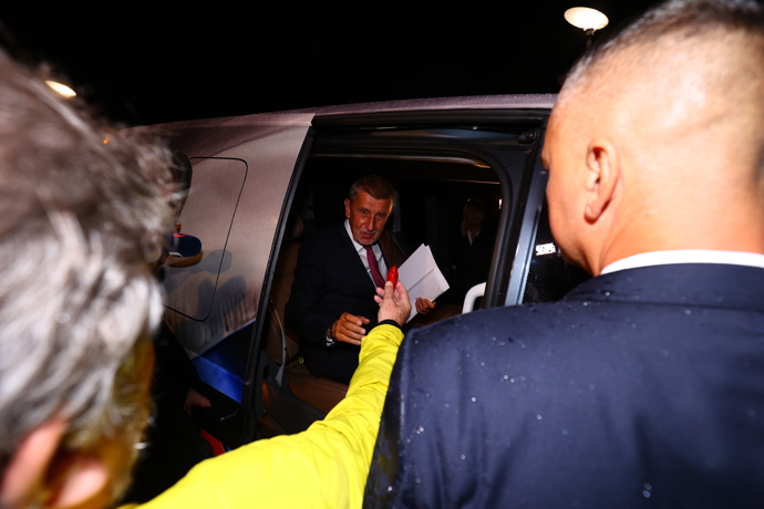 Andrej Babiš odjel volebním autem.