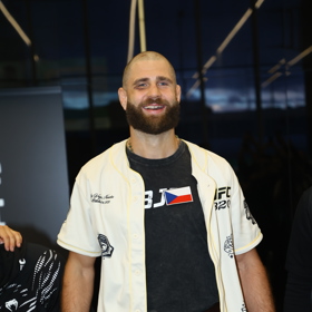 Jirka Procházka se raduje z narození dcerky.