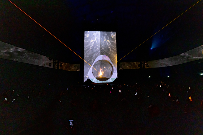 Značka Seletti s dalšími umělci přichystali velkolepou show.