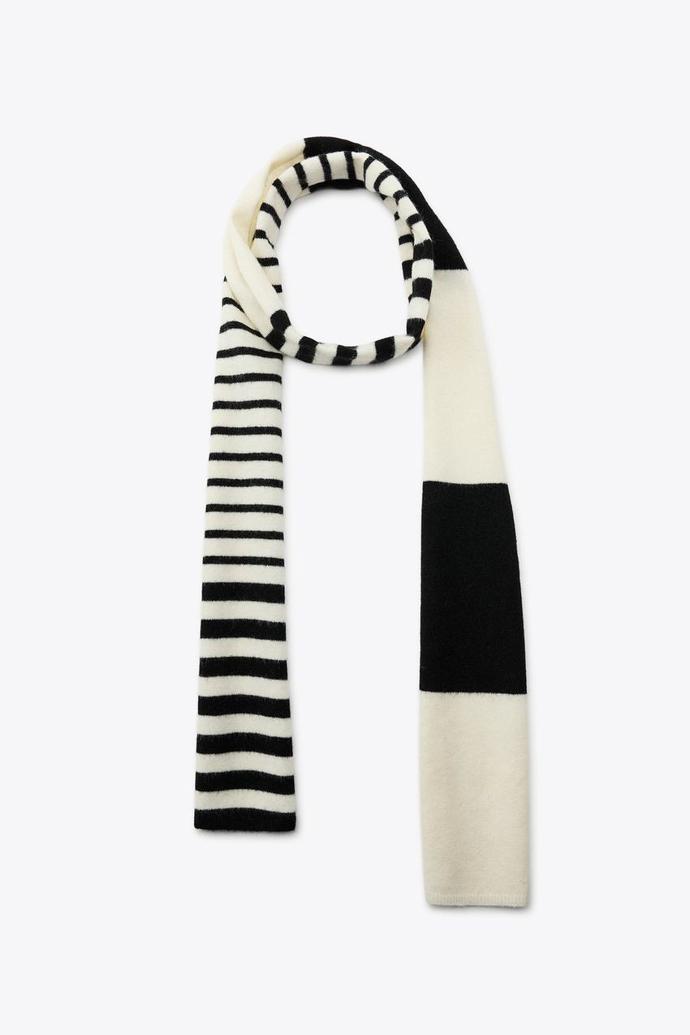 Pruhovaná úpletová šála, Zara, 449 Kč