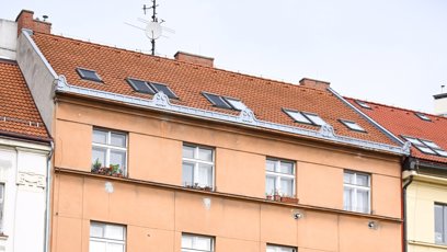 FOTO: Dům je blízko známých pražských divadel.